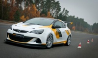 Sedem moštev z Astro OPC Cup na 24-urni dirki