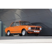 40 let elektri?ne mobilnosti pri BMW Group. Od BMW 1602 do BMW i3.