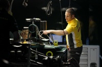 RENAULT IN SKUPINA CATERHAM OZNANJATA PARTNERSTVO PRI SNOVANJU IN IZDELAVI ŠPORT