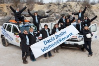 ŠEST POSADK WOMEN@RENAULT SE BO UDELEŽILO RELIJA "A&#207;CHA DES GAZELLES"