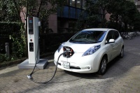 NISSAN JE POSPEŠIL VZPOSTAVITEV OMREŽJA HITRIH POLNILNIH NAPRAV ZA ELEKTRI?NA VO
