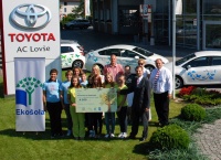 OŠ Preserje pri Radomljah in Toyota Lovše var&#269;ujeta z odpadki