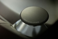 Bang & Olufsen BeoSound AMG high-end zvo&#269;ni sistem v SLS-u