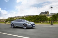 Renault FLUENCE Z.E. in KANGOO Z.E.: kon&#269;na podoba in sprejemanje rezervaci
