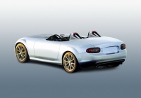 Premiera izjemno lahke razli&#269;ice Mazde MX-5  v Frankfurt