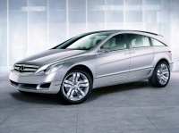 Mercedes Vision GST v Detroitu