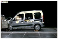 Kangoo je na preizkusnih tr?enjih Euro NCAP dobil 4 zvezdice