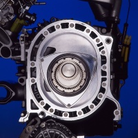 Mazdin wankel proglašen za motor leta 2003
