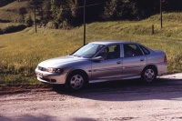 OPEL Vectra 1,8 16V CDX